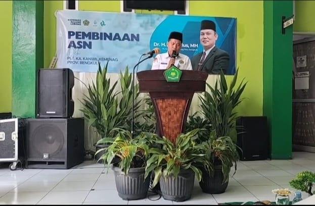 Tunjukkan Dedikasi, ASN KUA Curup Tengah Jadi Petugas Kalam Illahi dalam Pembinaan ASN