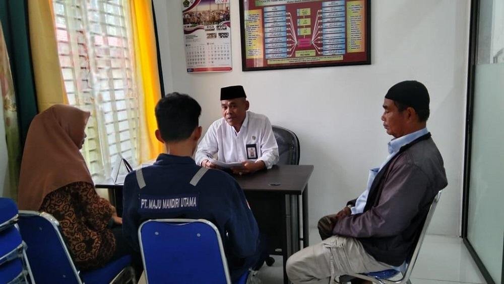 Kepala KUA Kecamatan Mandau Ajak Calon Pengantin Siapkan Ilmu Berumah Tangga Menuju Keluarga Bahagia