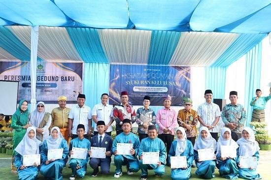 Ka. KUA Kec. Bathin Solapan Hadiri Peresmian Gedung SBSN RKB MTSN 4 Bengkalis 