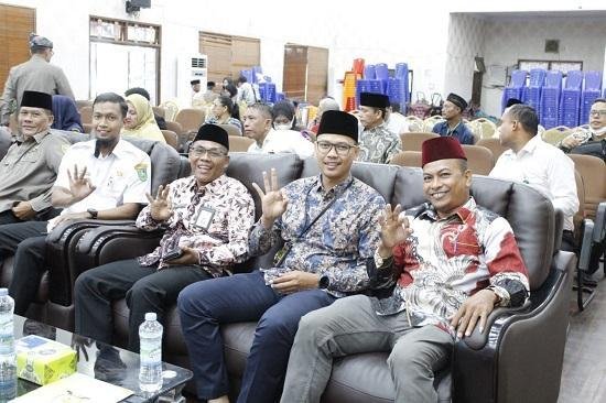 Ka. KUA Kec. Mandau Hadiri Sosialisasi Moderasi Beragama di Aula Kantor Camat Mandau