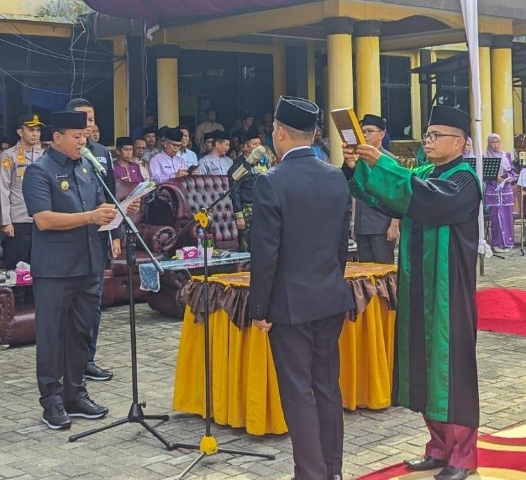 Kepala KUA Kecamatan Cerenti Roniawan Pelantikan Kepala Dinas Dukcapil Kuansing