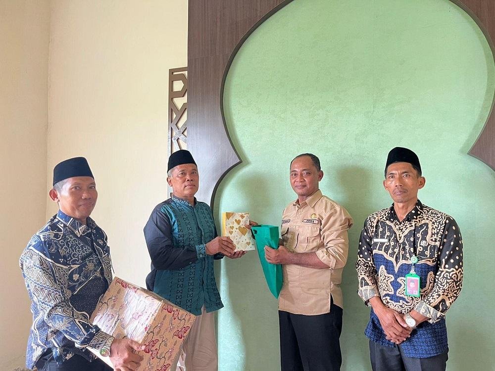 KUA Tebing Tinggi Timur Gelar Pelepasan Purnabakti Penyuluh Non-PNS