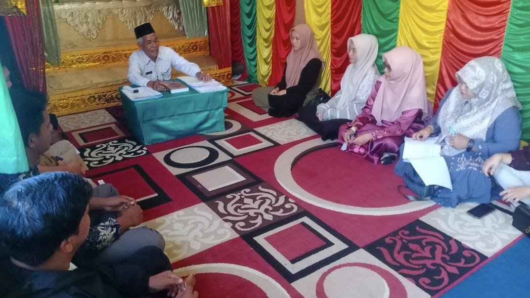 Penghulu KUA Rengat Barat Berikan Bimbingan Pra Nikah bagi Calon Pengantin