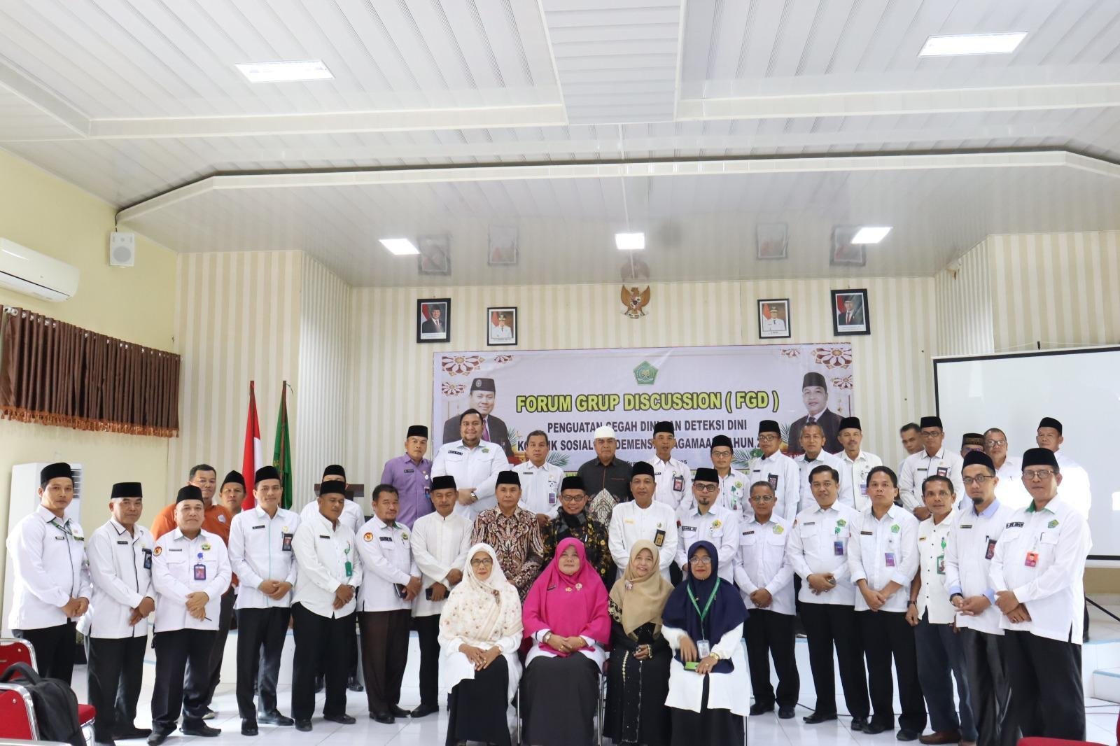 Kepala KUA dan PAI Kuantan Hilir Seberang Ikut FGD Kankemenag Kabupaten Kuantan Singingi