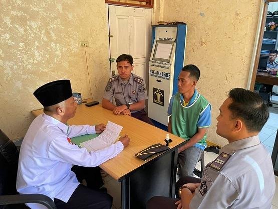 Kepala KUA Kec. Bantan Laksanakan Taukil Wali di Lapas Bengkalis