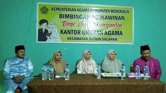 Kepala KUA Kecamatan Bathin Solapan Resmikan Kegiatan Bimwin Angkatan IV Tahun 2025