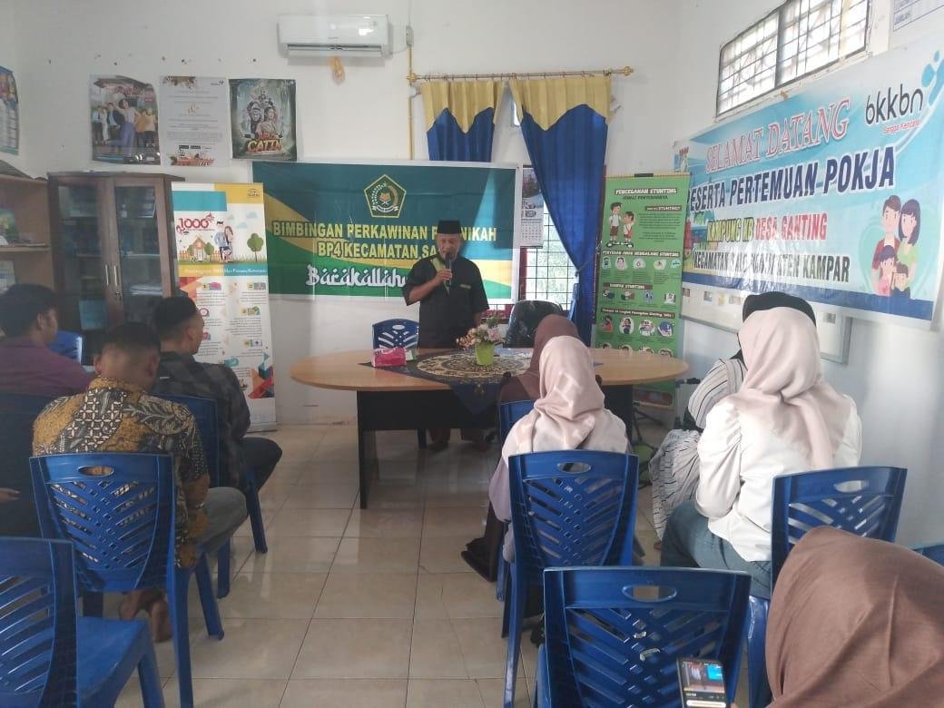 KUA Salo Gelar Bimbingan Perkawinan untuk 8 Pasangan Calon Pengantin
