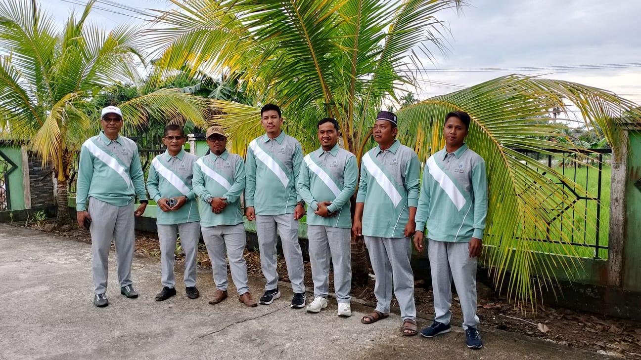 Gotong Royong KUA Keritang Sambut HUT ke-80 RI