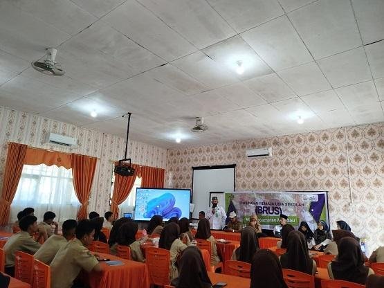 Penghulu KUA Mandau Sulistiono Tekankan Pentingnya Konsep Diri Remaja Sehat di BRUS Angkatan III