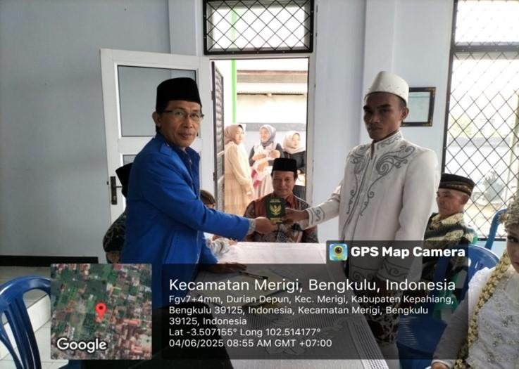 Nikah Gratis! Kepala KUA Merigi Pimpin Langsung Akad Nikah Di KUA