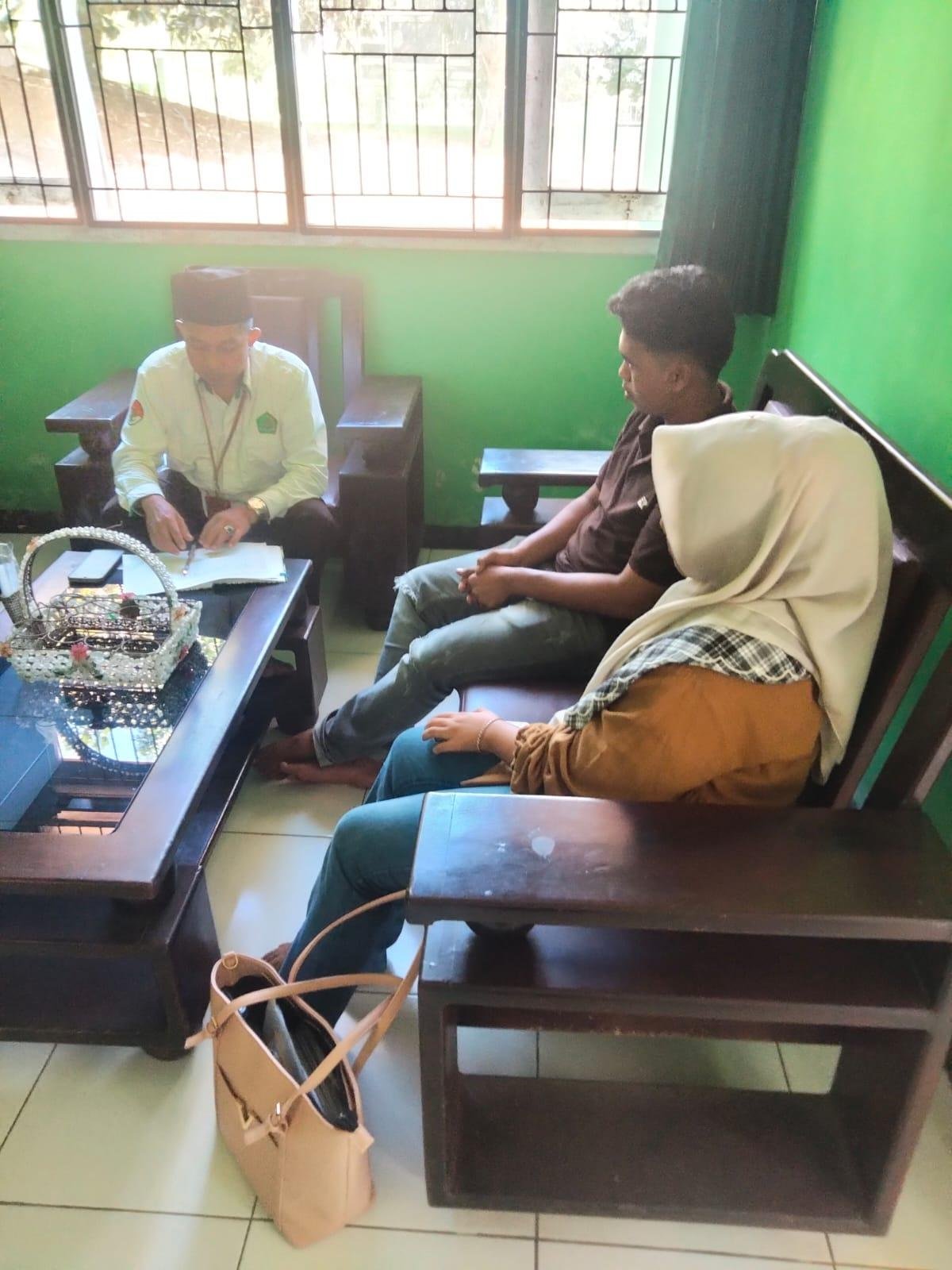 KUA Kec. Air Besi, Berikan Bimwin pada Catin