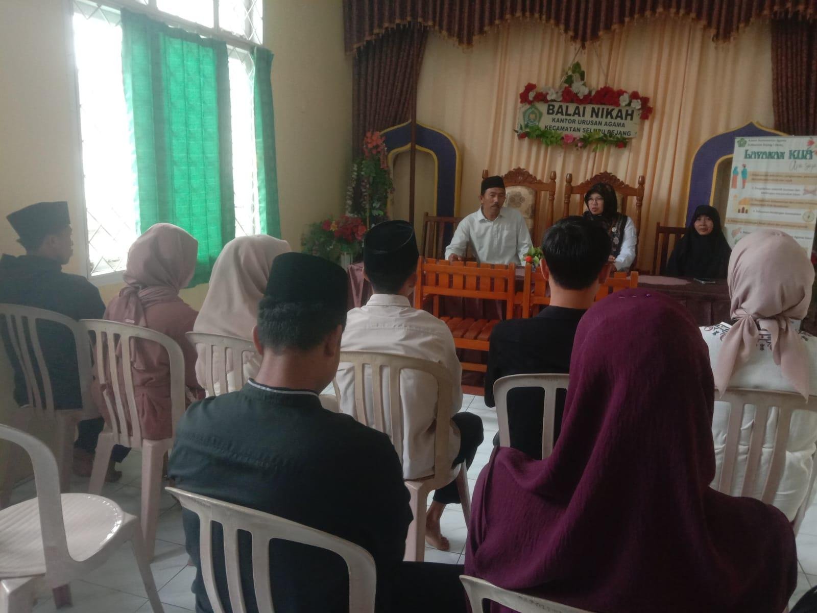 Bangun Fondasi Rumah Tangga, KUA Selupu Rejang Laksanakan Bimbingan Perkawinan
