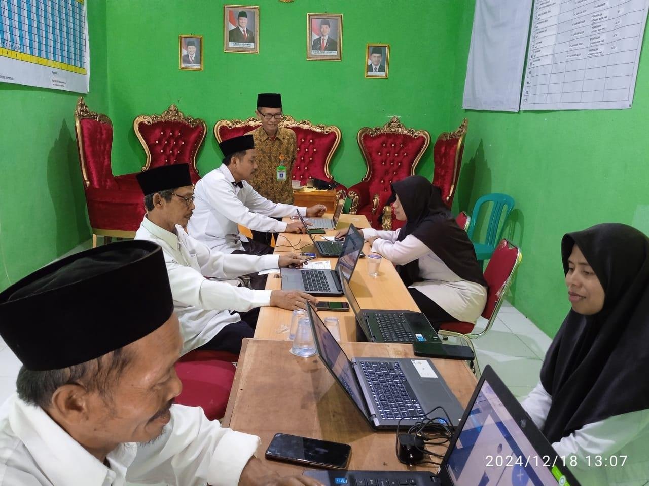 KUA Air Hitam laksanakan Ujian evaluasi kinerja bagi para  penyuluh Honorer 
