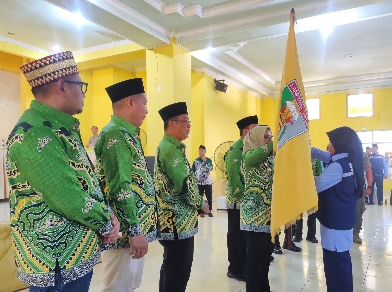 Kloter 7 Terbang ke Tanah Suci: 385 Jamaah Haji Lampung Timur Resmi Diberangkatkan Hari Ini!