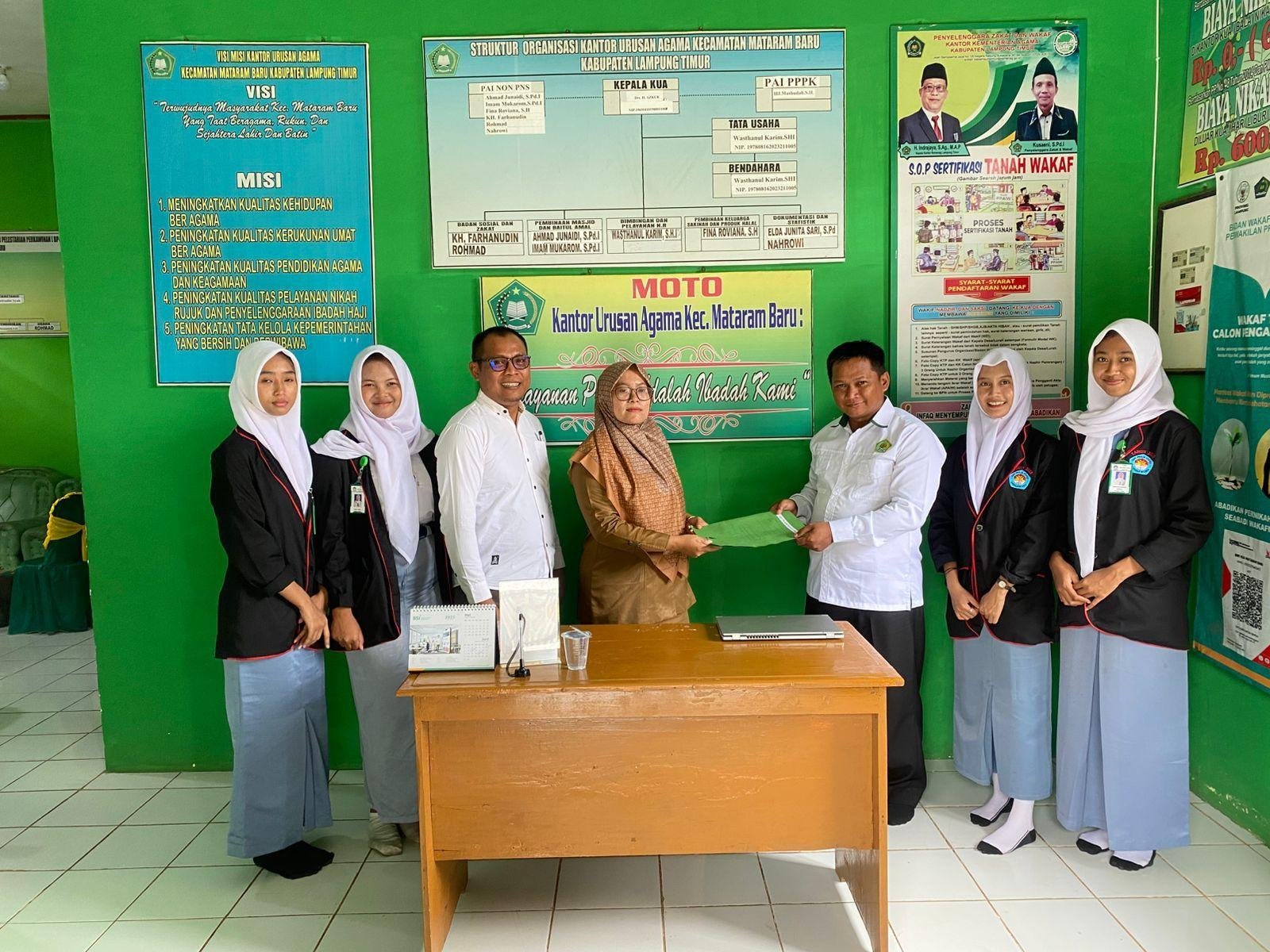 KUA Mataram Baru Buka Ruang Belajar Nyata bagi Siswa PKL SMK Praja Utama