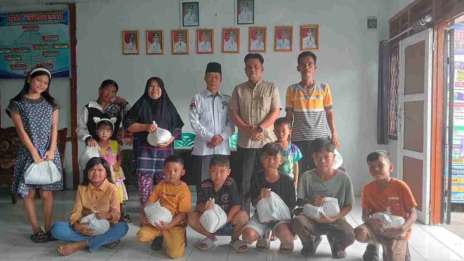 KUA Curup Utara Salurkan Paket Sembako Idul Yatama kepada Anak Yatim di Wilayah Curup Utara