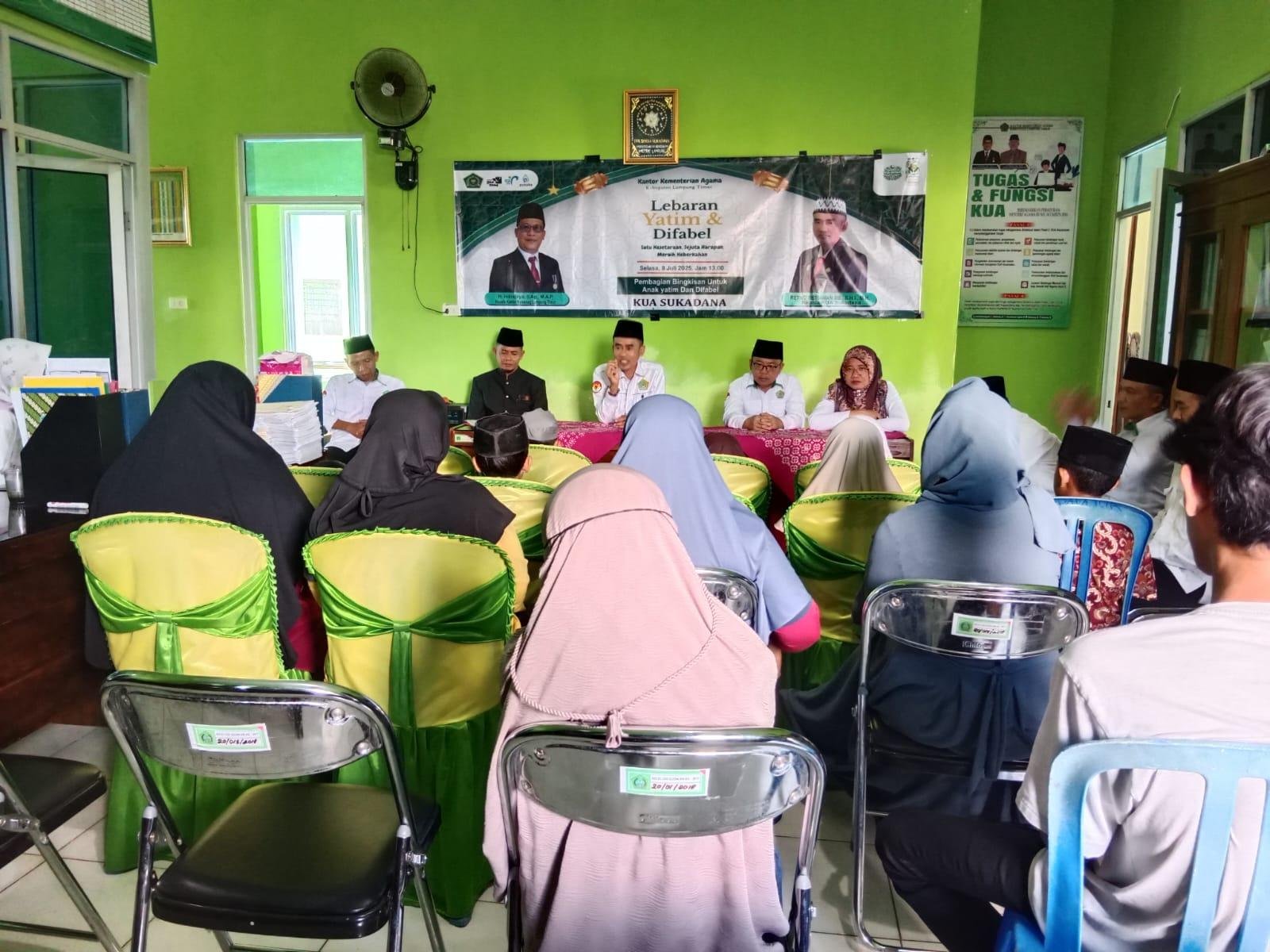 Peaceful Muharram KUA Way Jepara: Santunan 15 Paket Sembako untuk Warga yang Membutuhkan
