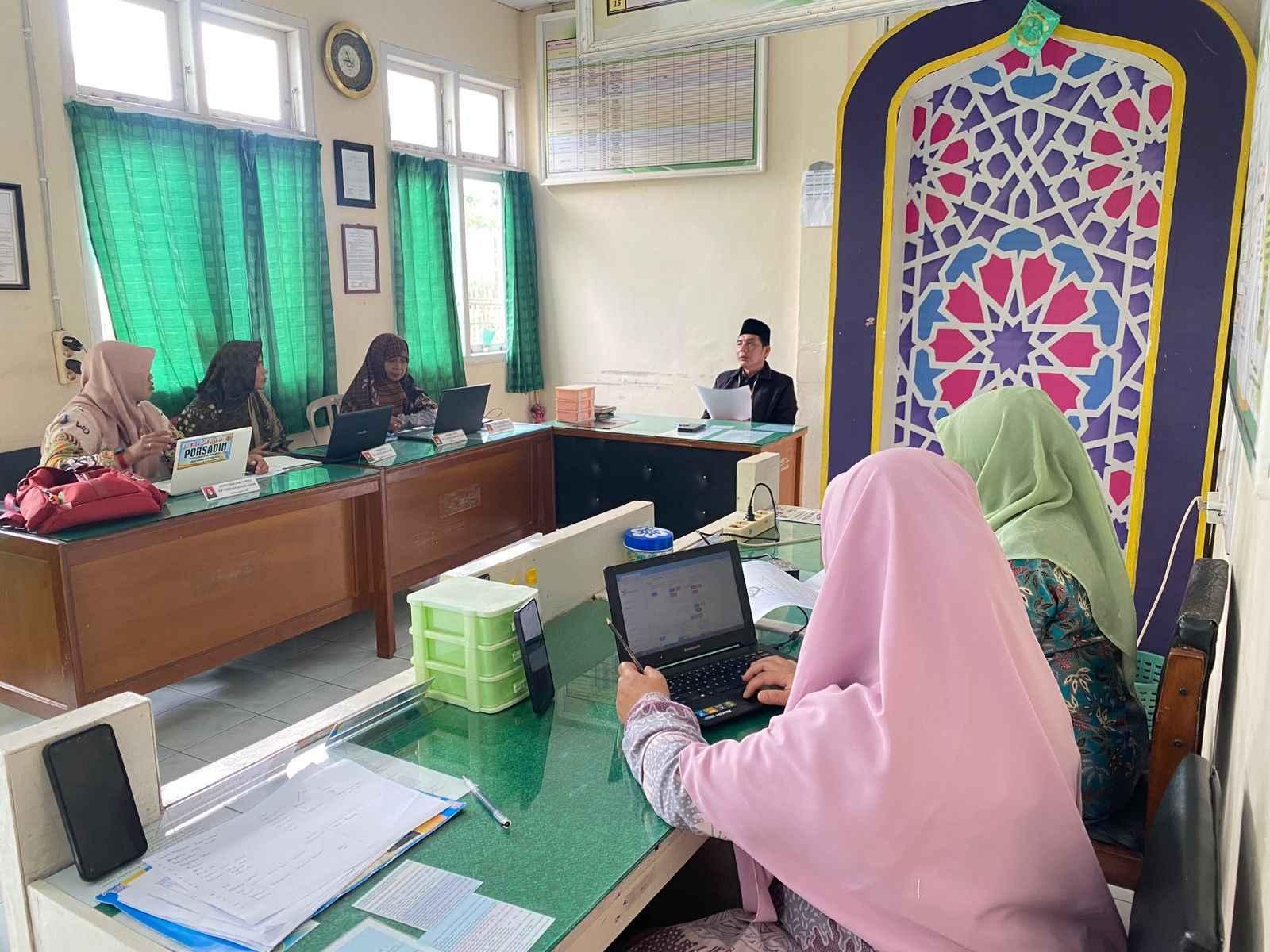 Kepala KUA Selupu Rejang Pimpin Agenda Pembinaan ASN