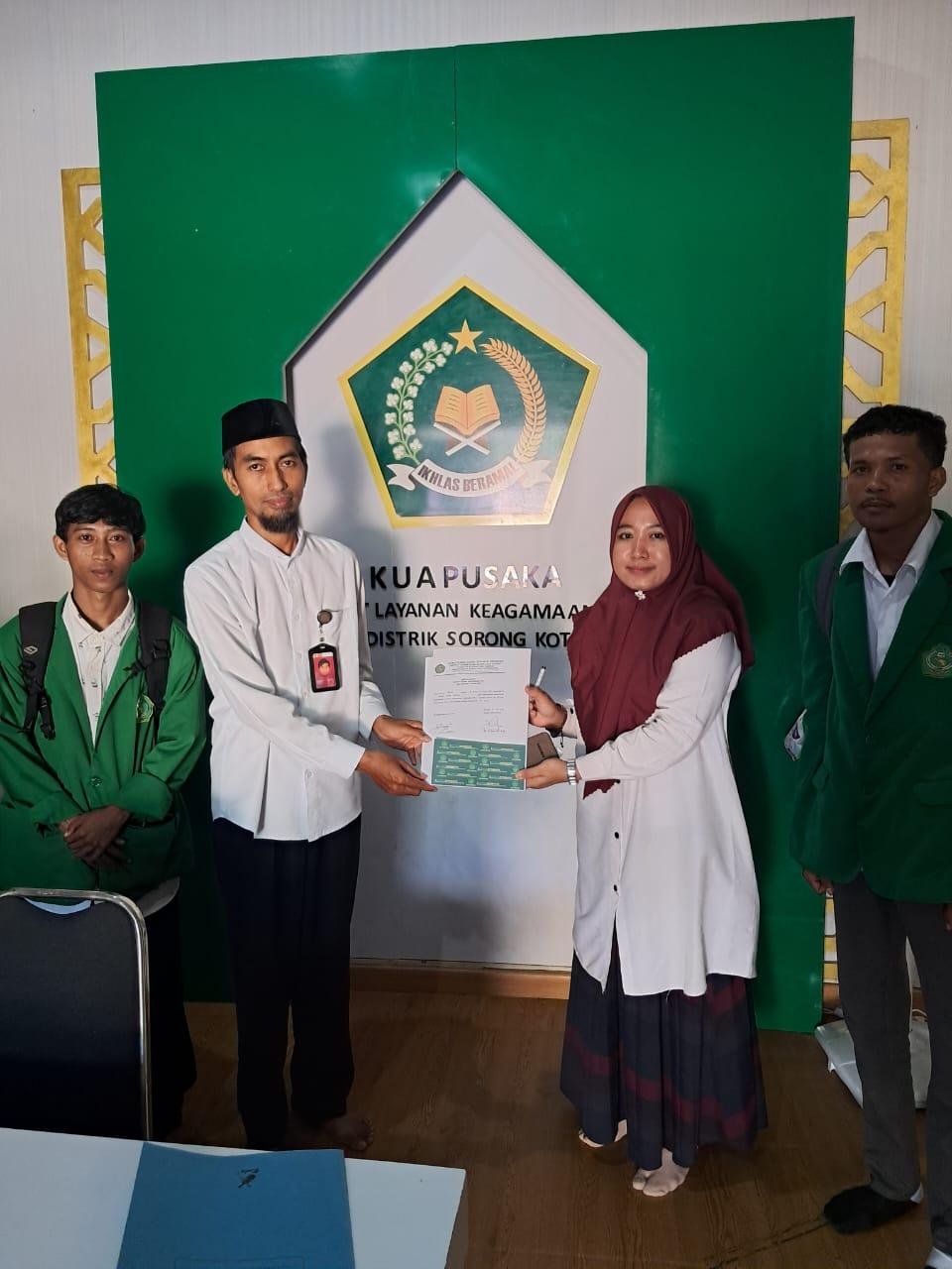 Mahasiswa PPL Kampus Hijau, Siap Menimba ilmu di KUA Sorong Kota