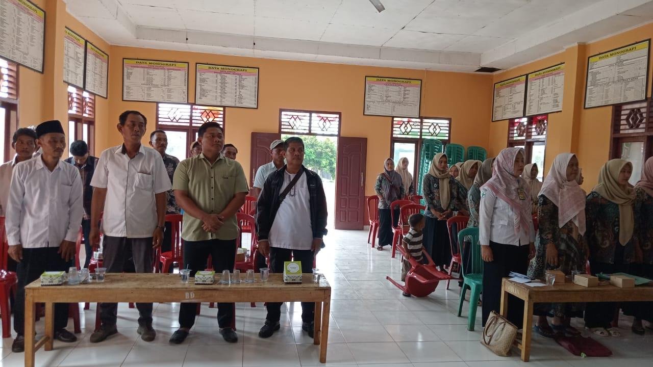 Kepala KUA Marga Sekampung Hadiri Rembuk Stunting di Desa Bukit Raya