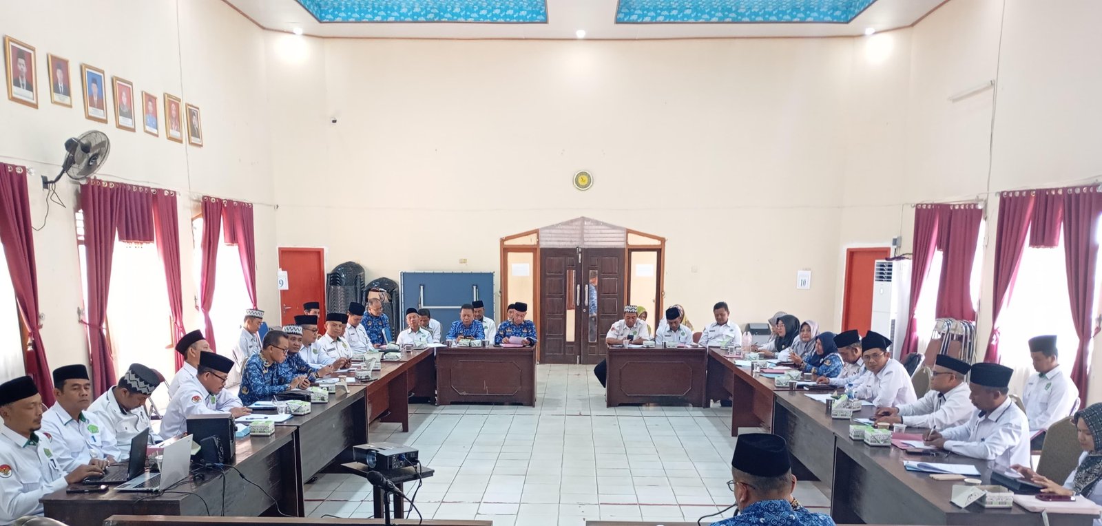 Kepala KUA dan PAIF Purbolinggo Hadiri Rakor Pencegahan Konflik Keagamaan