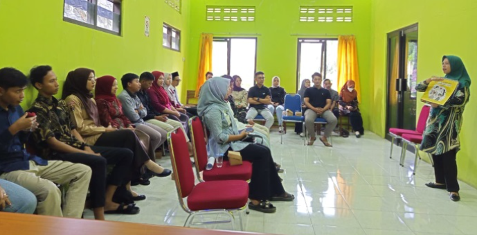 Wujudkan Keluarga Sehat dan Harmonis KUA Pagedongan kolaborasi dengan Puskesmas gelar Bimbingan Perkawinan