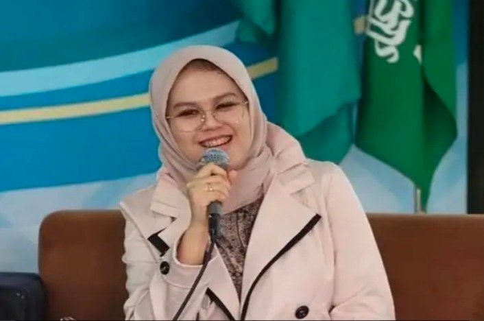 Neng Imaz Lirboyo Kediri Pimpin Sema’an dan Tahtim Quran Bersama 500 Bu Nyai, Nawaning, dan Hafidzoh di Ponpes Subulussalam Lampung Timur