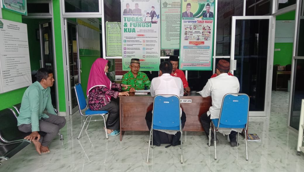 Proses Ikrar Wakaf Desa Rukti Sediyo, KUA Raman Utara Tegaskan Pentingnya AIW 