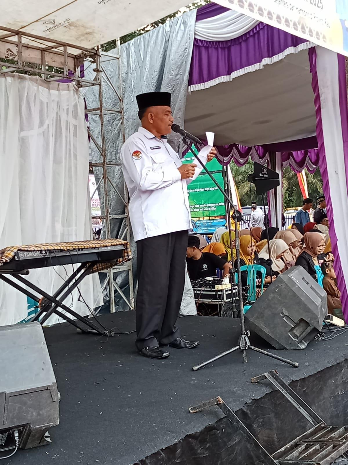 Kepala KUA Kecamatan Logas Tanah Darat Pandu Pembacaan Do'a Kegiatan Musrenbang