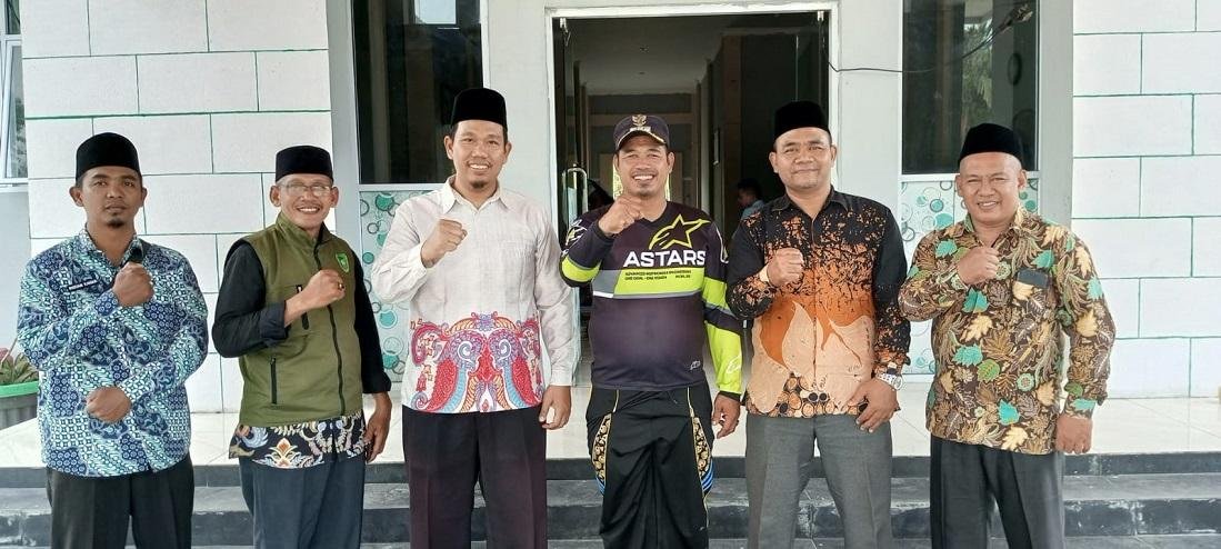 Jalin Komunikasi dan Kerjasama Lintas Sektoral, KUA Tasik Putri Puyu Silaturrahmi ke Kantor Camat Tasik Putri Puyu