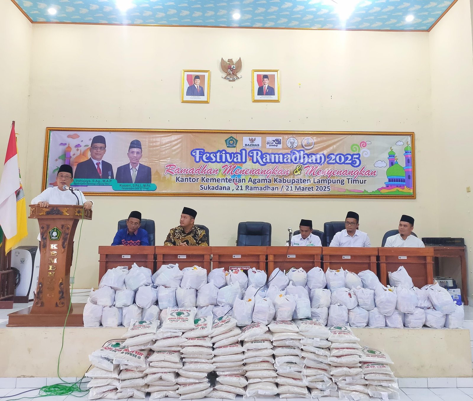Festival Ramadhan 1446 H & Buka Bersama: Kepala Kemenag Lampung Timur Tekankan Pentingnya Wakaf dan Zakat 