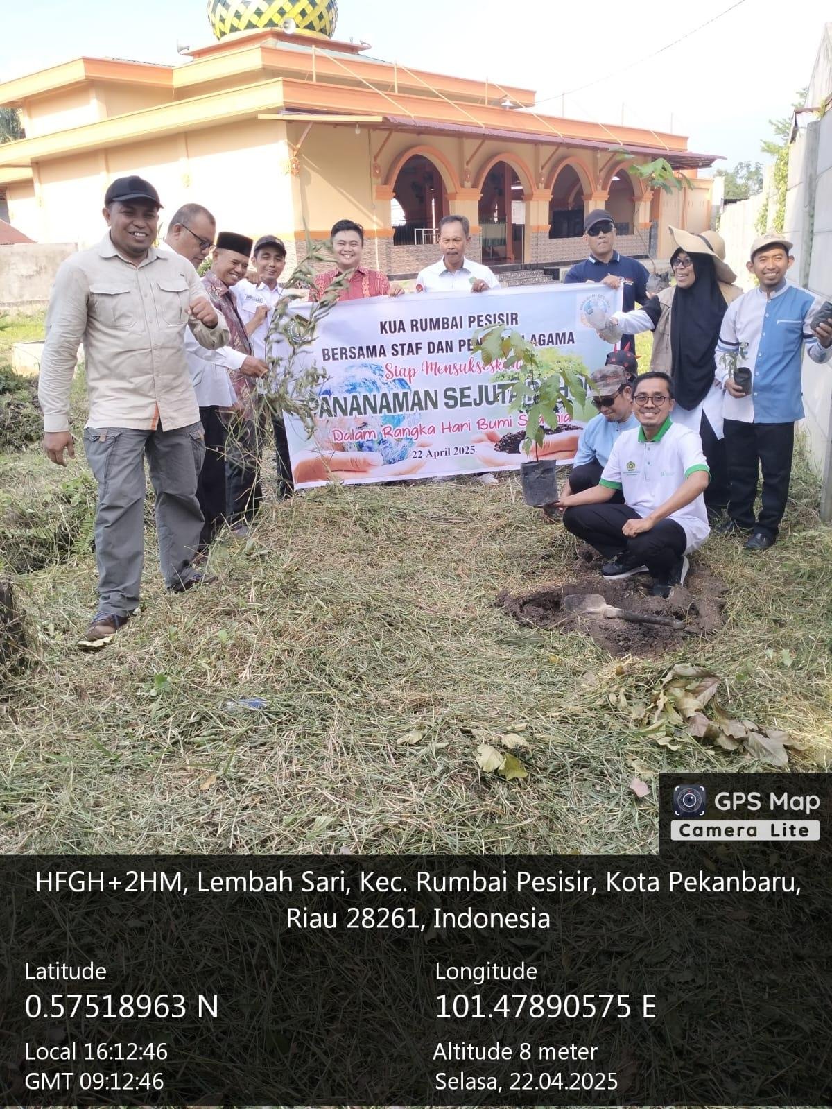KUA Rumbai Pesisir  Siap Sukseskan Penanaman Sejuta Pohon