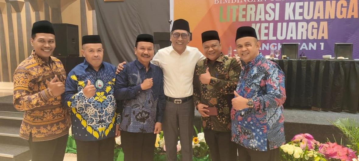 Penghulu KUA Tampan Kota Pekanbaru Ikuti Bimbingan Teknis Literasi Keuangan Keluarga Tingkat Nasional