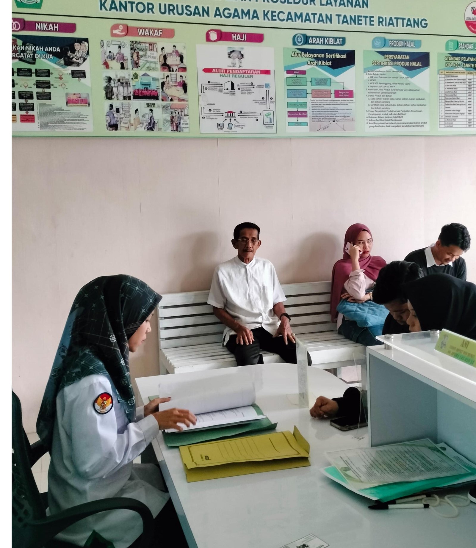 KUA Tanete Riattang Dipadati Warga, Antusiasme Terhadap Pelayanan Semakin Meningkat