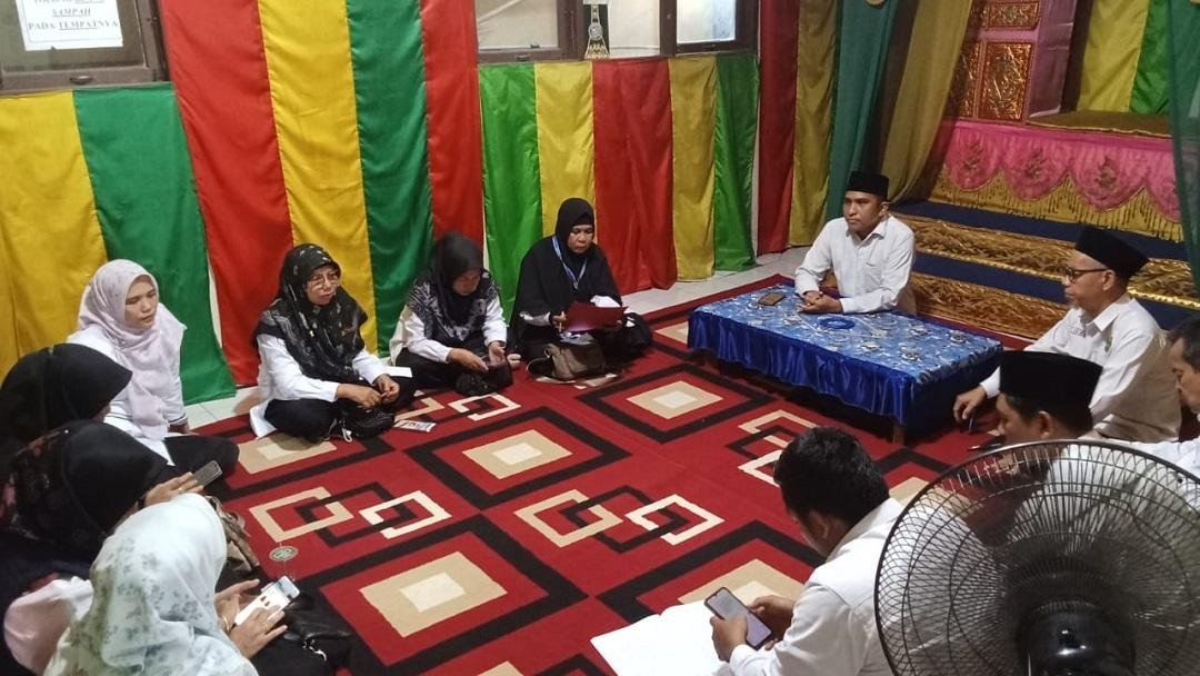Ka. KUA Payung Sekaki Gelar Pembinaan Pegawai