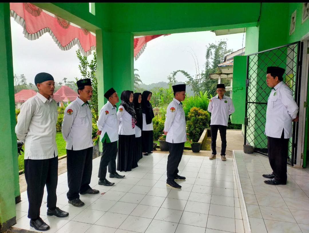 Apel Akhir Bulan KUA Kecamatan Binduriang Dipimpin Penyuluh Agama Zulkarnain, S.Ag