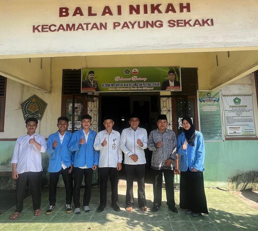 Ka. KUA Payung Sekaki Terima Mahasiswa PKL