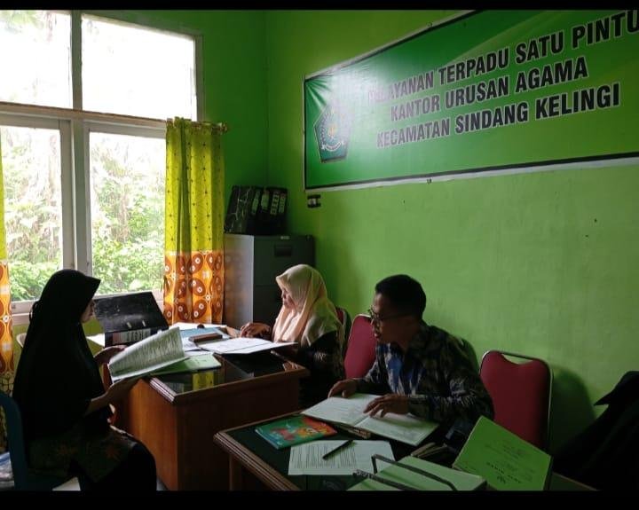 KUA Sindang Kelingi Tertibkan Arsip Akta Nikah Sejak 1999, Wujudkan Pelayanan Cepat, Tanggap, dan Akuntabel
