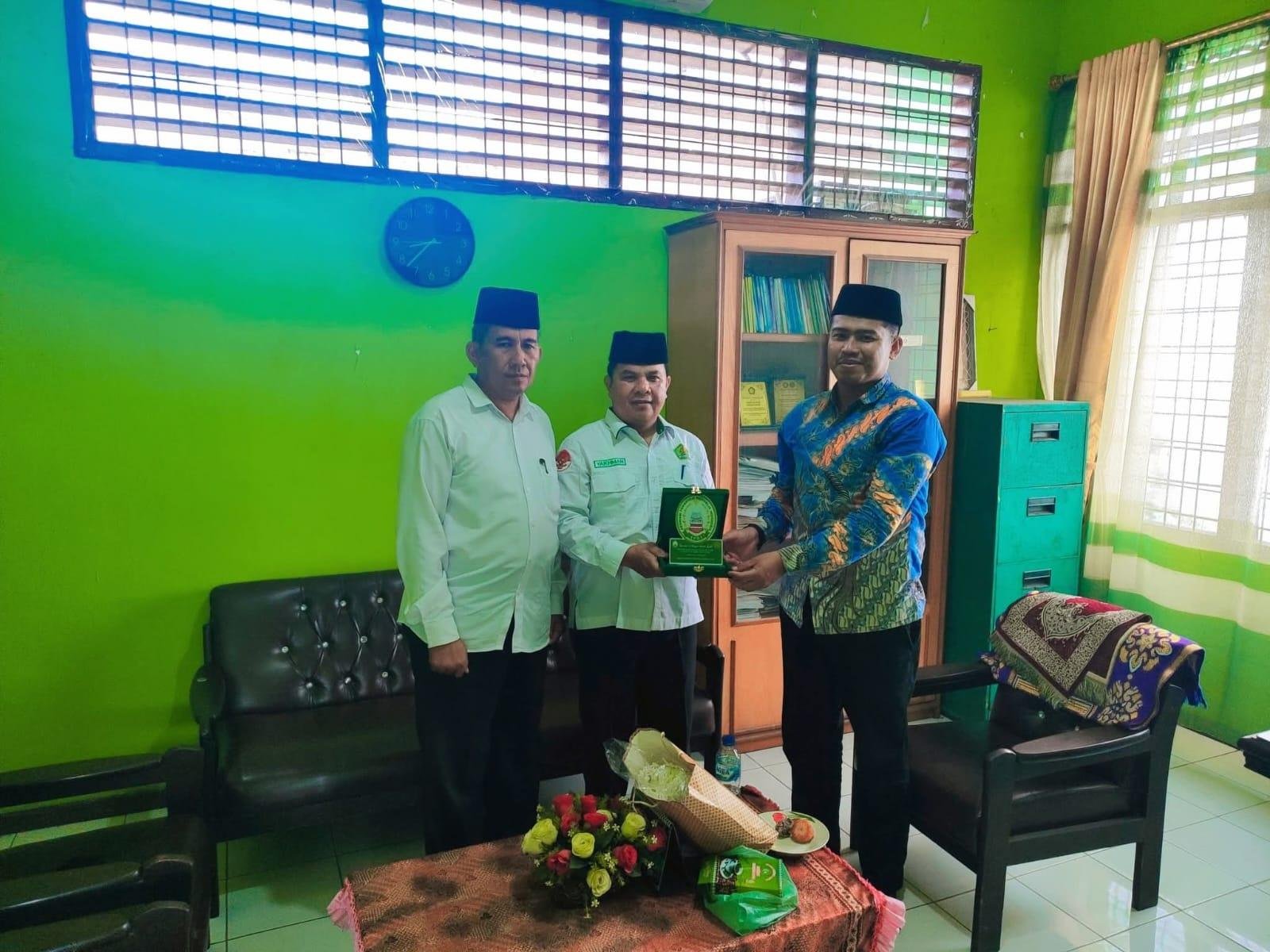 PC APRI Dairi Silaturahmi Data dan Kehumasan ke Pengurus Wilayah APRI Sumatera Utara