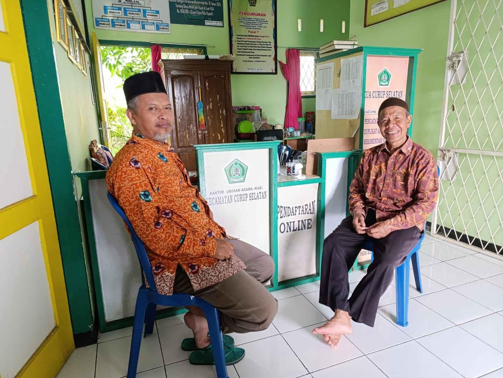 Warga Lapor Perbedaan Nama di Buku Nikah, KUA Curup Selatan Tindaklanjuti dengan Teliti