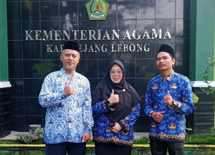 Dua Pegawai KUA Curup Selatan Jadi Petugas, Kepala KUA Beri Apresiasi dan Semangat