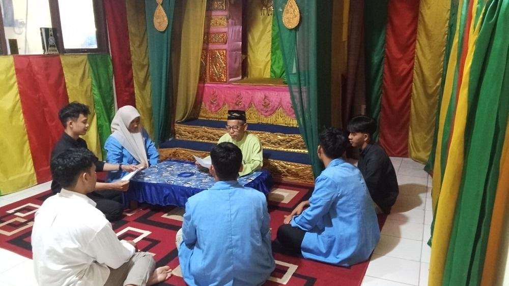 Tingkatkan Pemahaman, Penghulu KUA Payung Sekaki Lakukan Pembinaan Mahasiswa PKL