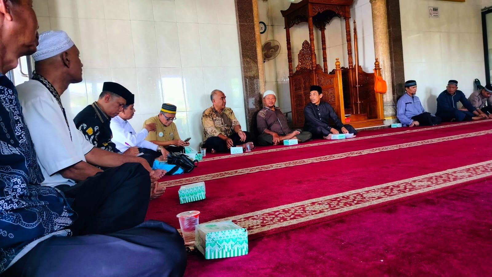 Kepala Kantor Urusan Agama Kecamatan Medan Labuhan Hadiri Pertemuan yang digagas oleh Forum Silaturrahim (FOSIL) BKM Kota Medan
