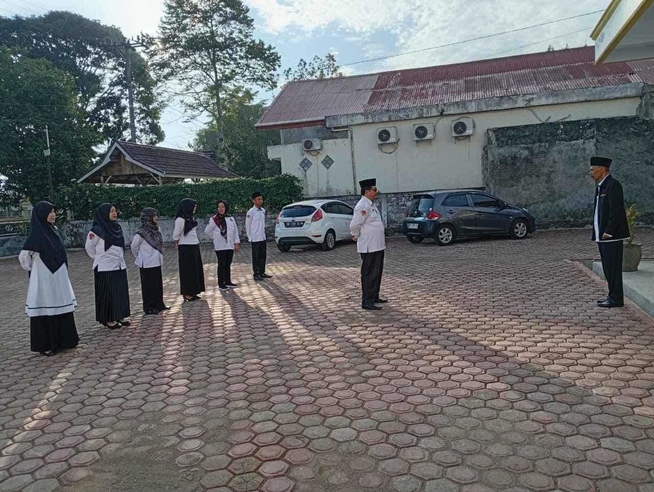 Apel Pagi , Kepala KUA Curup : Rezeki Halal Dimulai dari Profesionalitas dan Disiplin