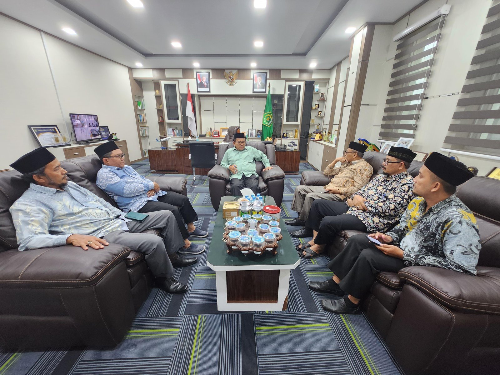 Subuh Bersama Kemenag dan Manasik Sehati 2025: Kemenag Banda Aceh Audiensi dengan Kakanwil