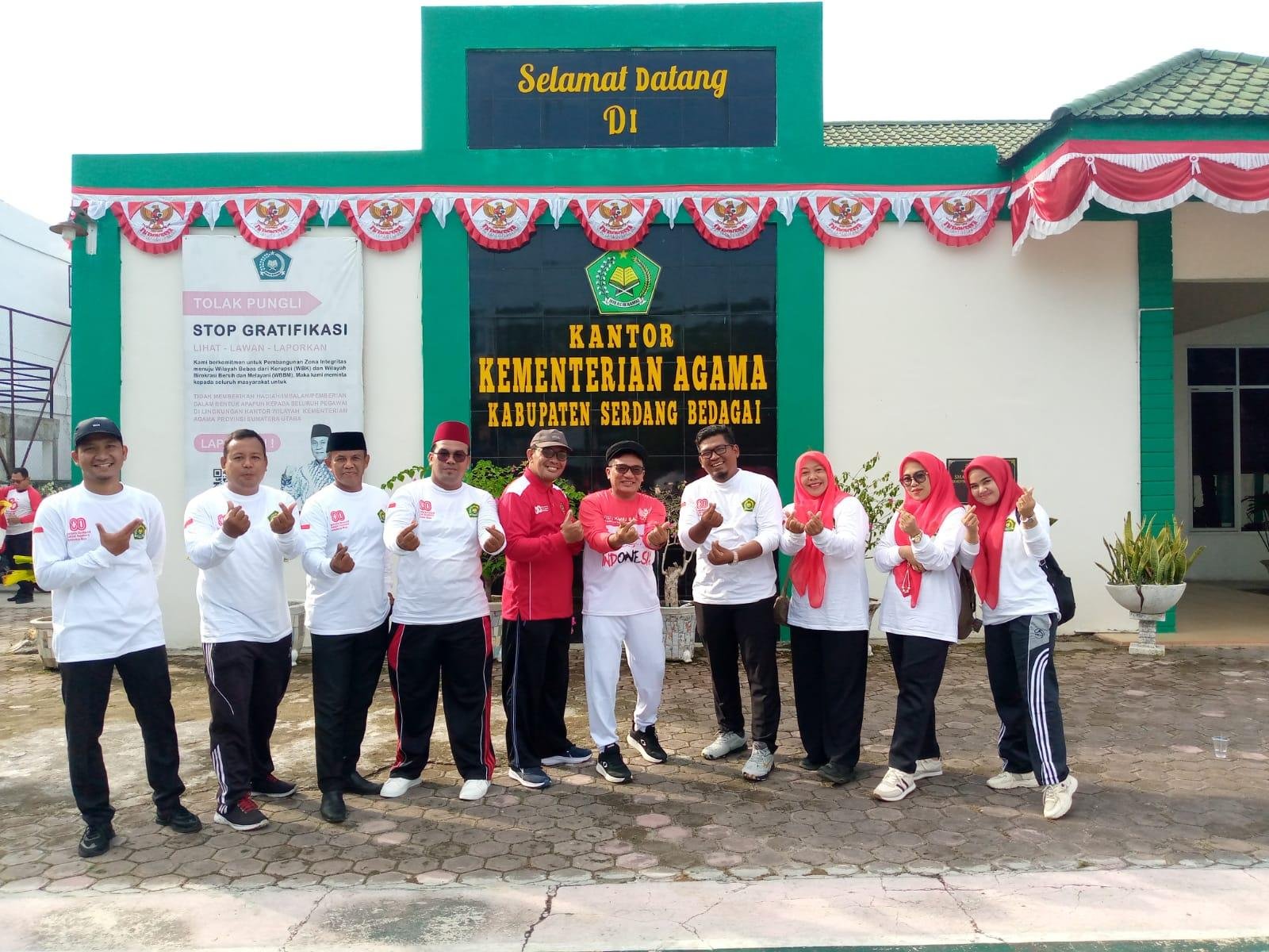 Plt. Kepala KUA Bandar Khalifah dan Jajaran Ikut Semarakkan Peringatan Kemerdekaan di Kemenag Sergai