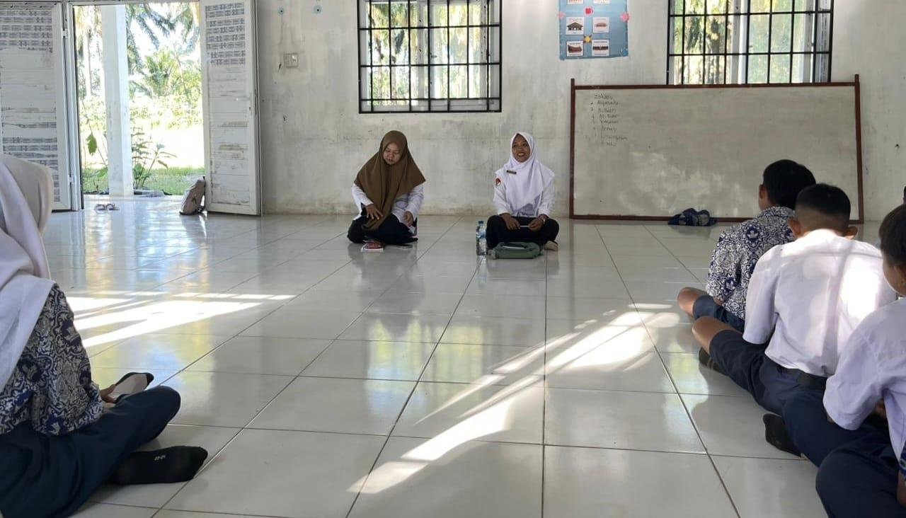 KUA Silinda Melalui PAI Laksanakan Sosialisasi Keagamaan di SMPN 1 Silinda Desa Tarean