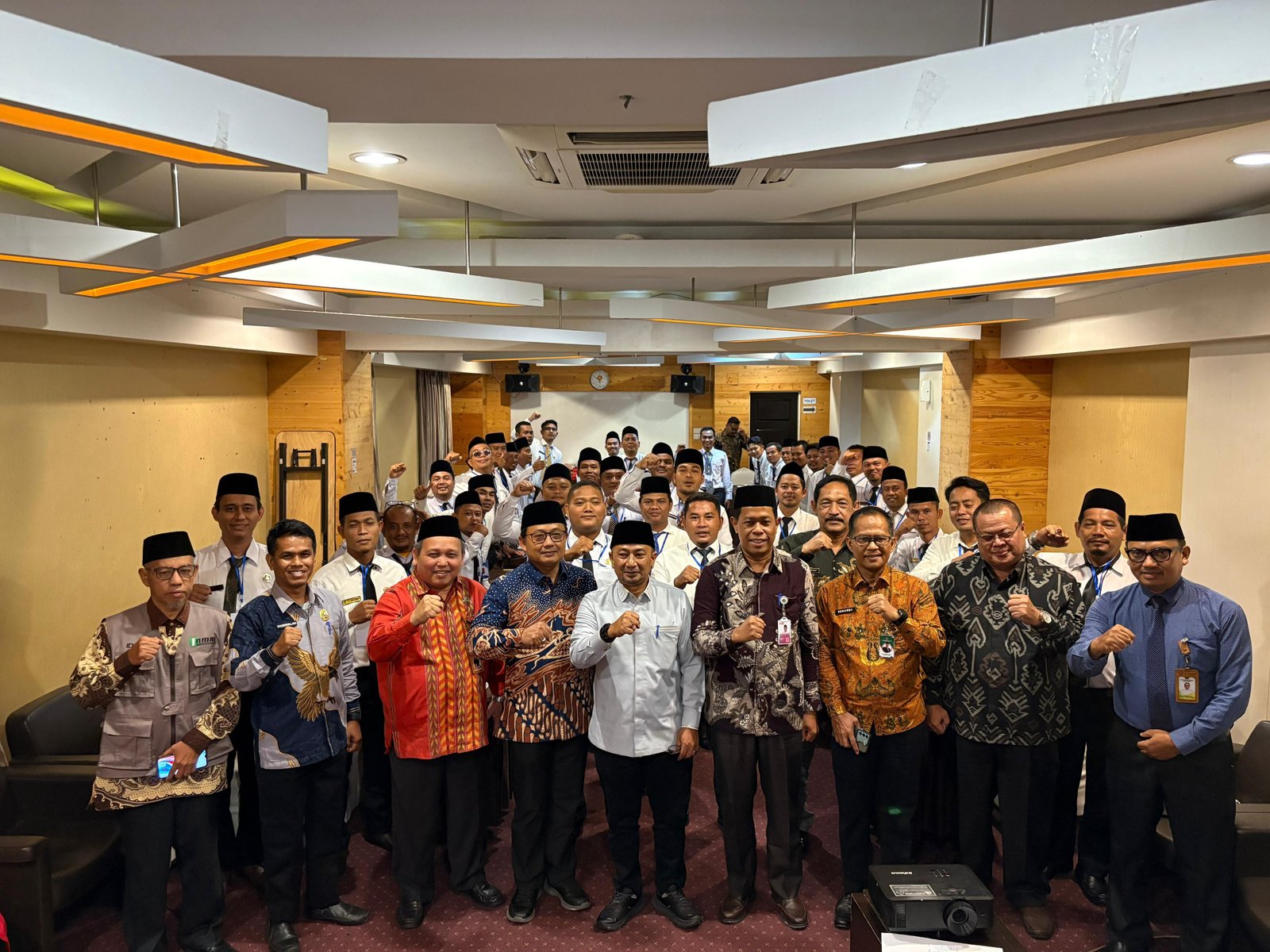 Peserta Pelatihan Penghulu Antusias Kedatangan Direktur Bina KUA dan Keluarga Sakinah