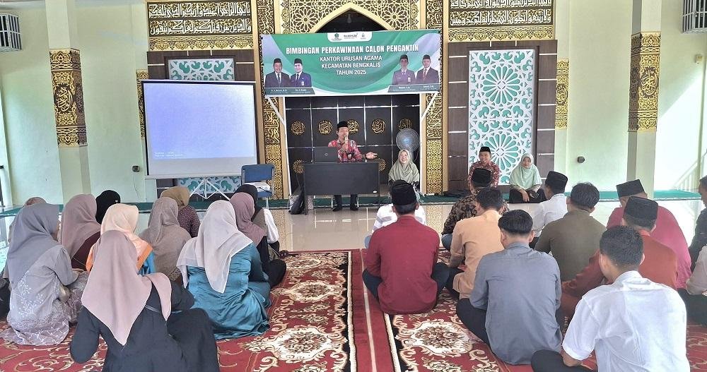 Ka. KUA Bengkalis Buka Kegiatan Binwin Catin Mandiri Tahun 2025