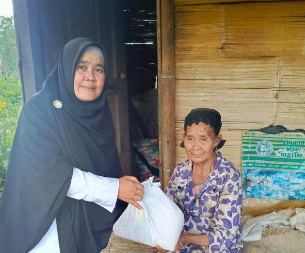 KUA Curup Selatan Salurkan Bantuan kepada yang Berhak Menerima di Beberapa Wilayah Kecamatan